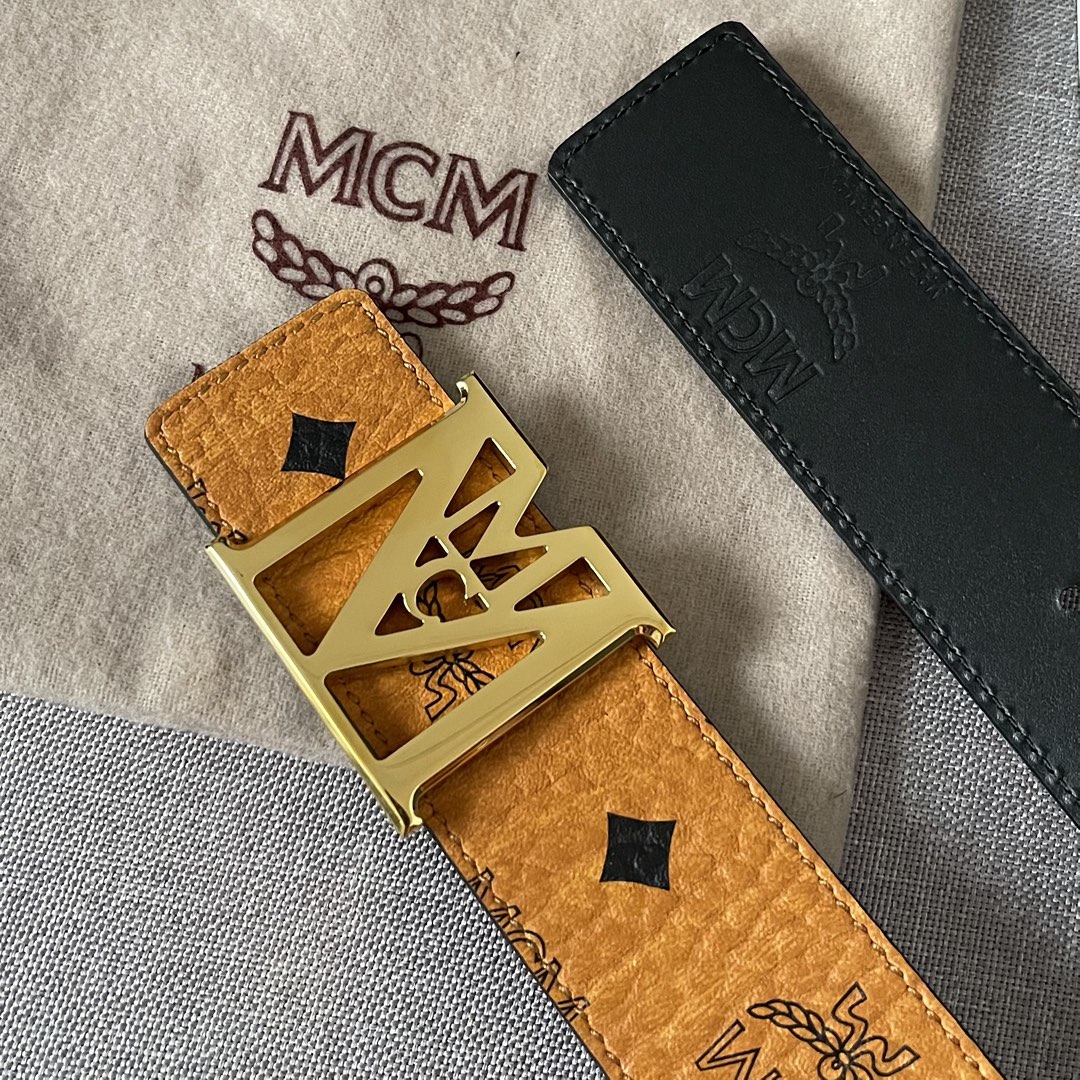 MCM这款多功能腰带一面由经典Vis
