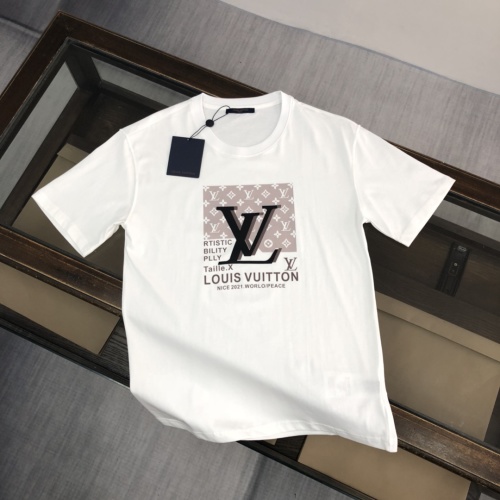 Louis Vuitton Men's Classic Logo Print Short Sleeve T-Shirt - Stylish & Comfy 1 Louis Vuitton Men's Classic Logo Print Short Sleeve T-Shirt - Stylish & Comfy