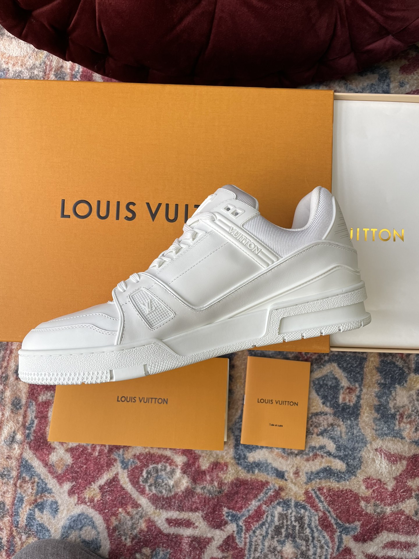 Louis Vuitton lv-新色 全白皮 trainer 低帮运动鞋