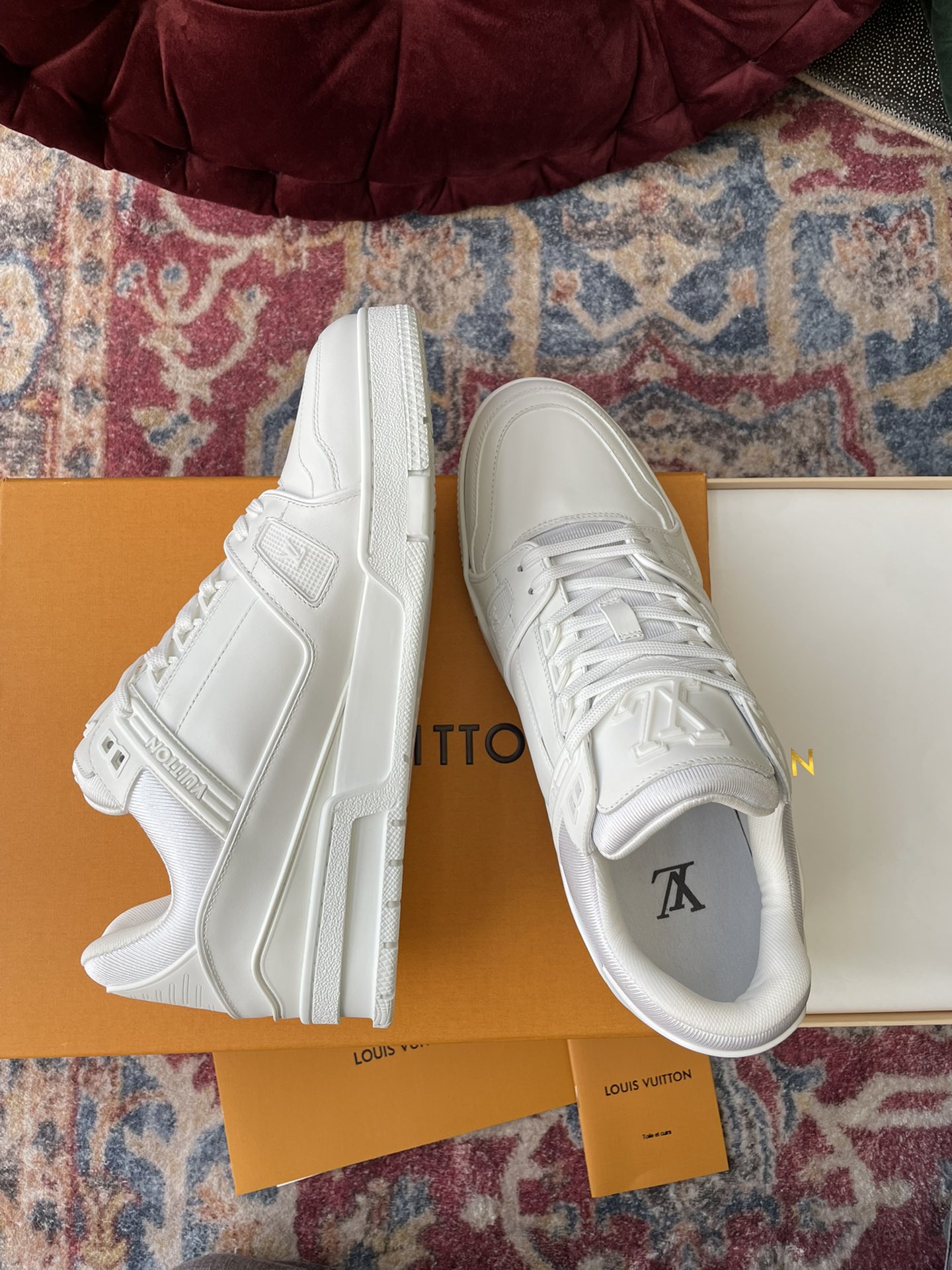 Louis Vuitton lv-新色 全白皮 trainer 低帮运动鞋