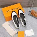 Louis Vuitton Shoes Moccasin Women Cowhide Fashion Casual