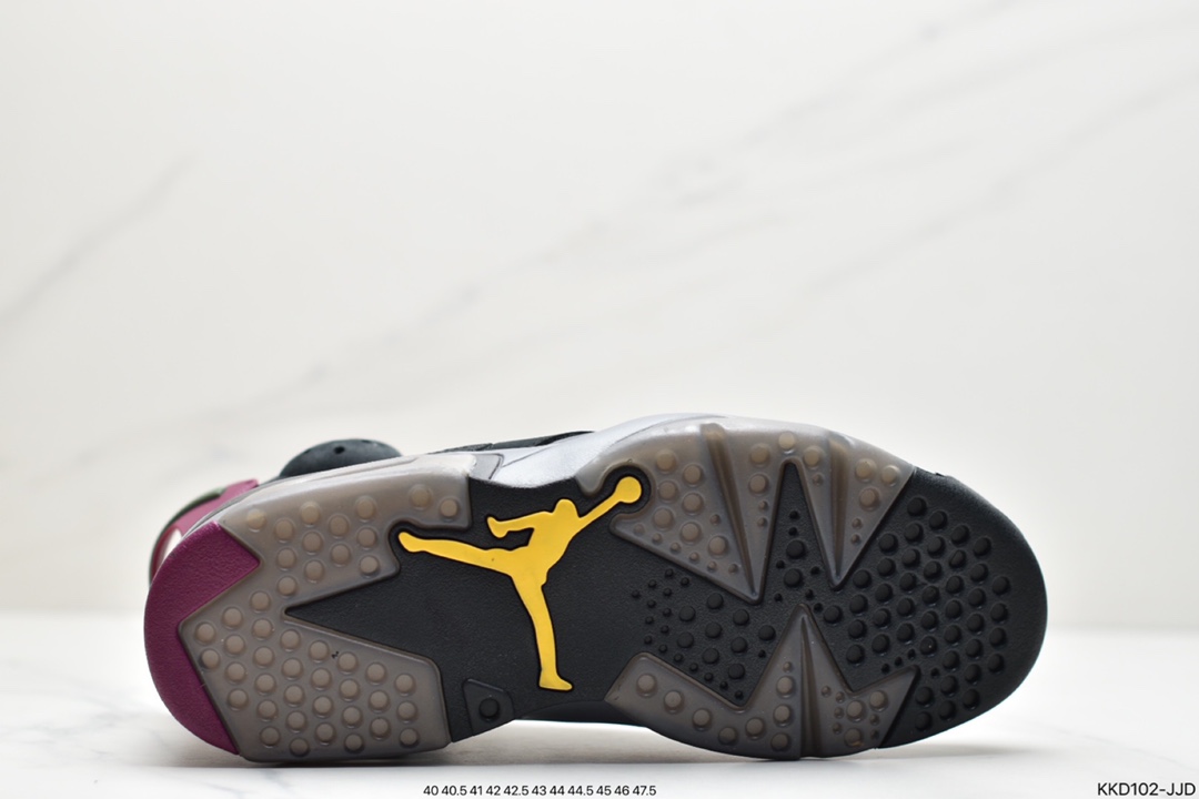 490  Bordeaux 波尔多红酒配色是 Air Jordan 7 的经典主题Air Jordan 6 “Bordeaux”CT8529-063