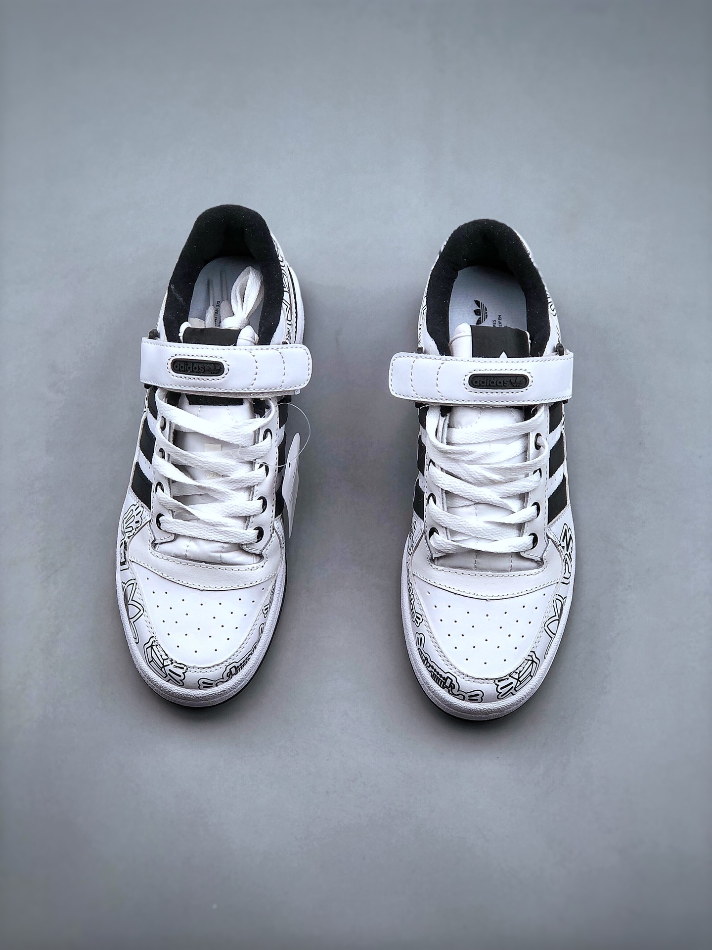 Adidas Originals Forum Low 黑白 涂鸦 低帮百搭潮流休闲运动板鞋插图4