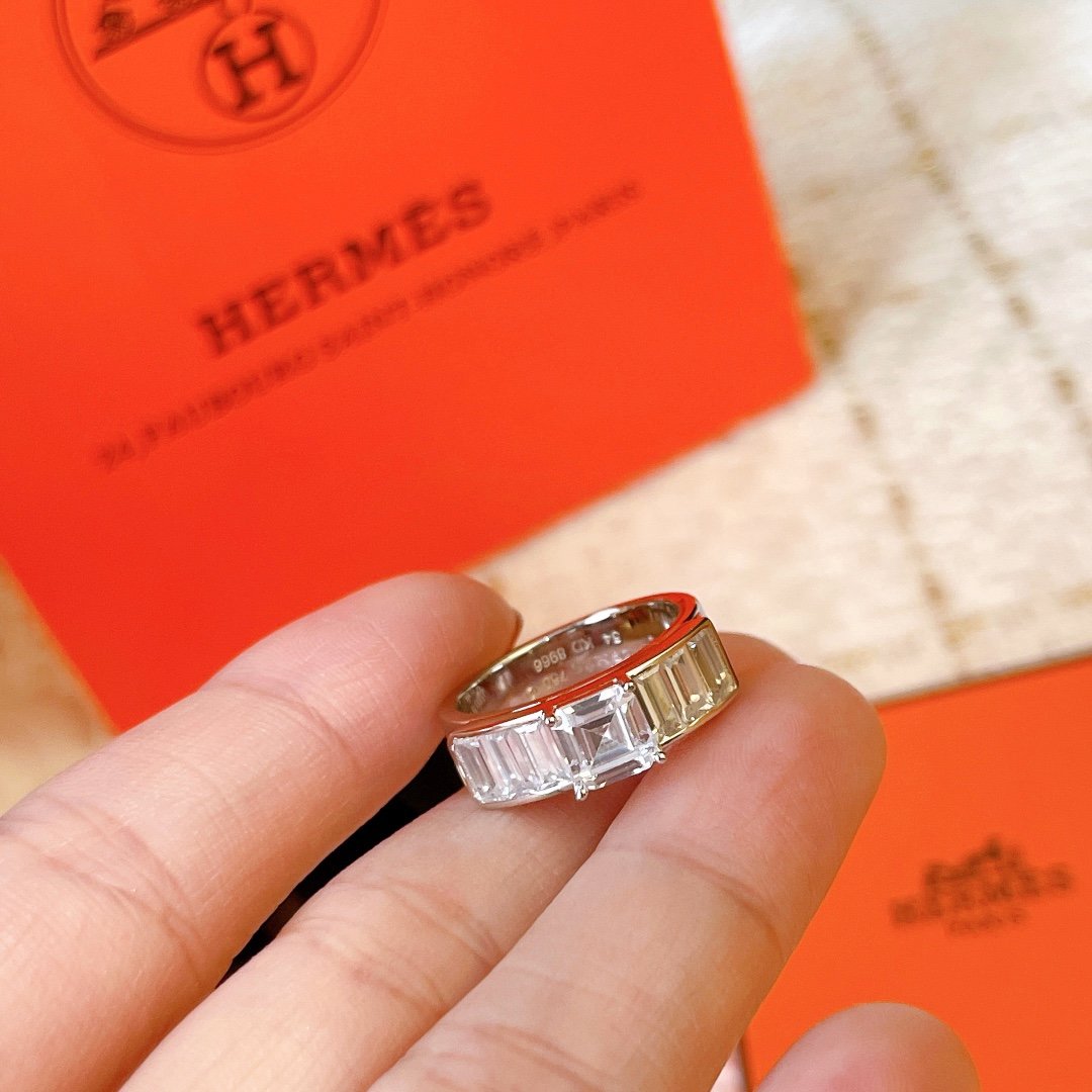 Hermes新款爱马仕方钻戒指市面上