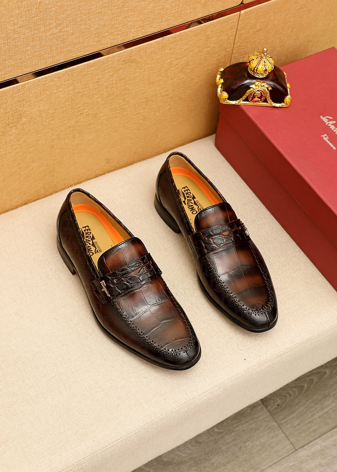 J0  Ferragamo「 菲拉格慕」休闲皮鞋正码