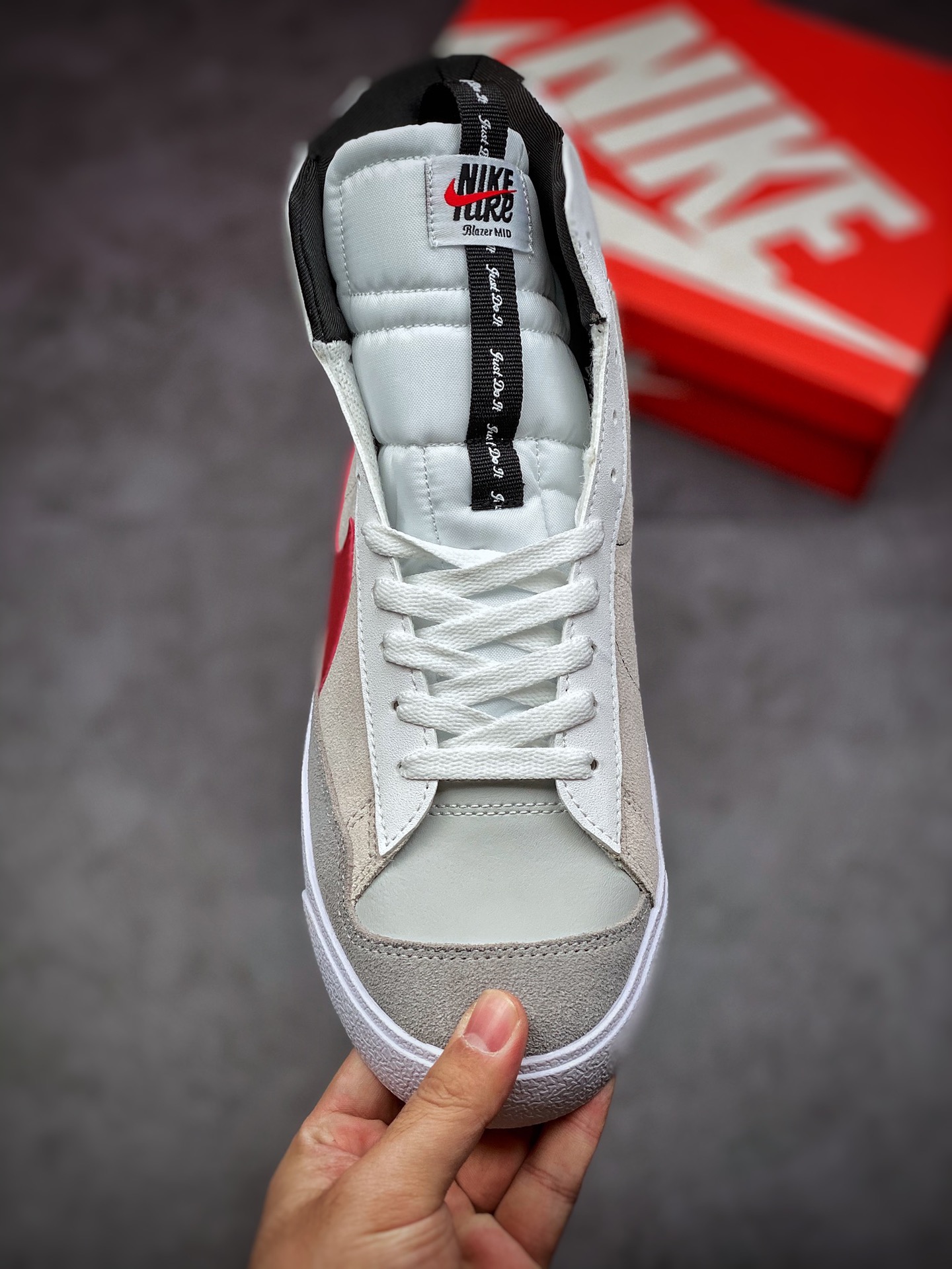160 Nike Blazer Mid VNTG ‘77 开拓者 复古经典中帮百搭休闲运动板鞋DH8640-101