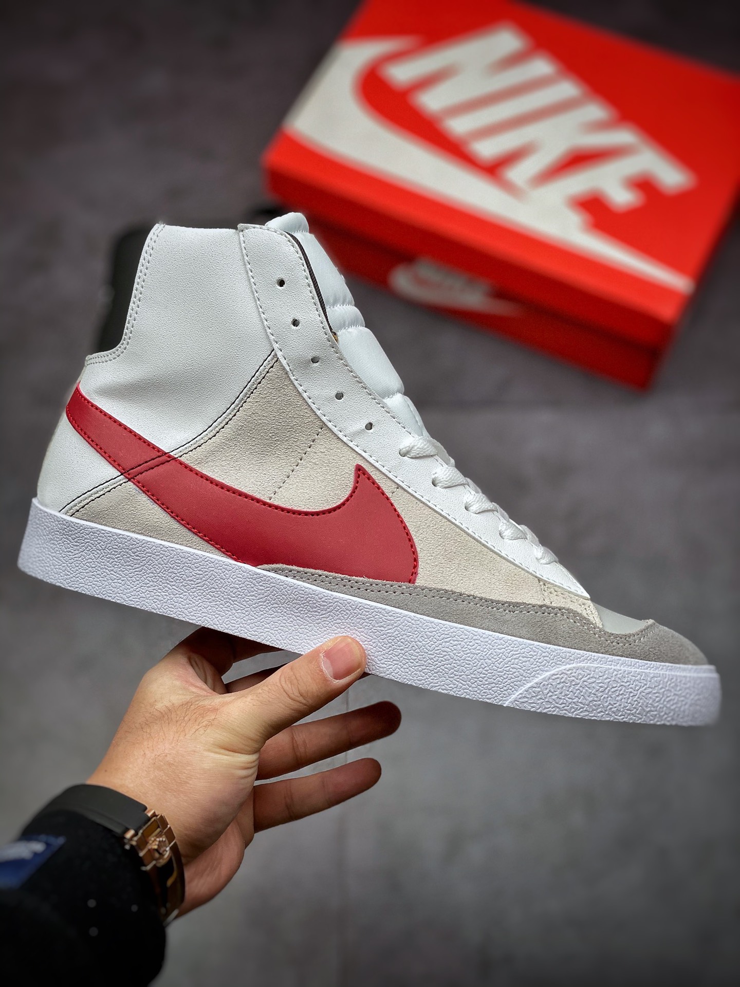 160 Nike Blazer Mid VNTG ‘77 开拓者 复古经典中帮百搭休闲运动板鞋DH8640-101