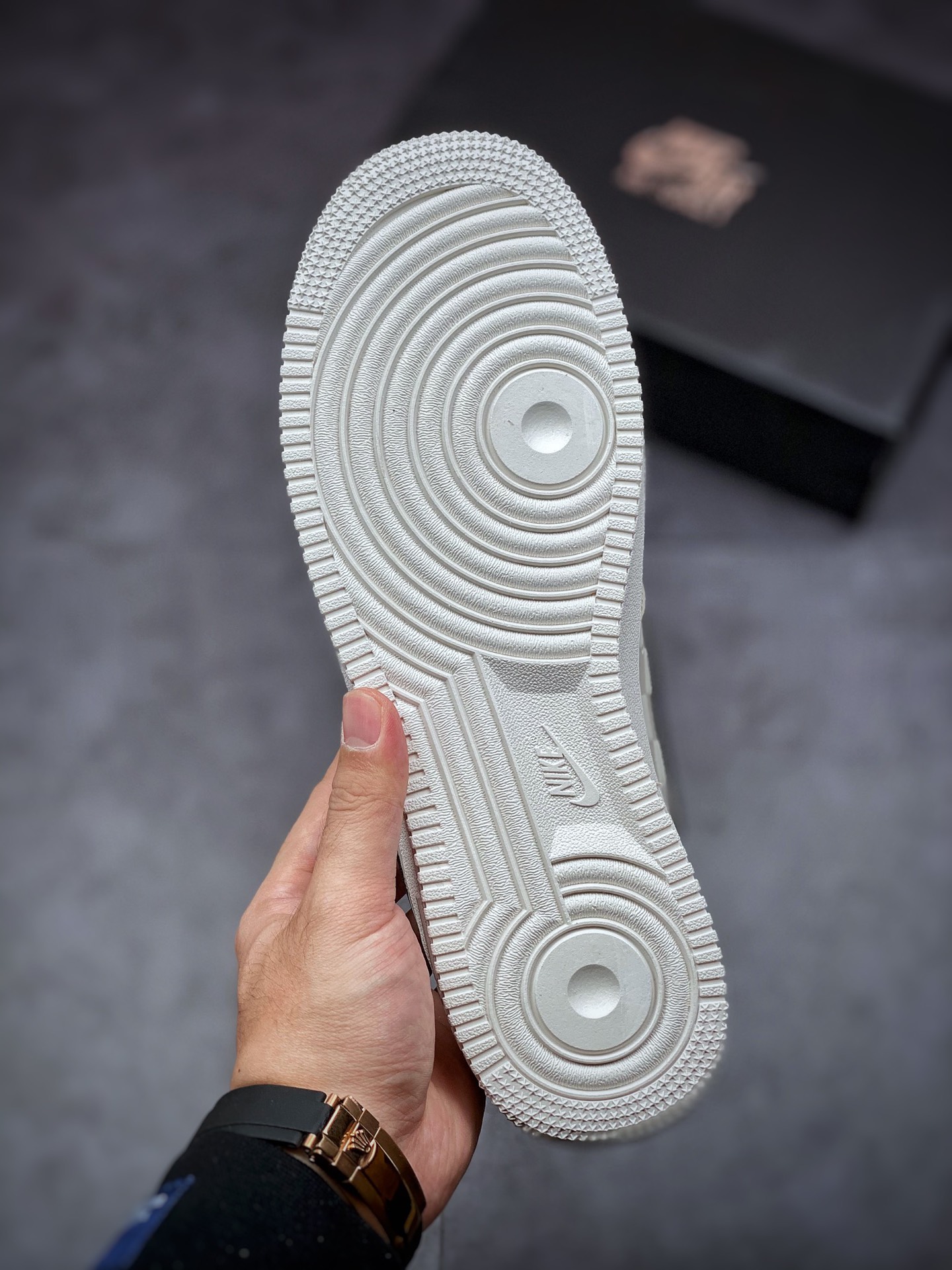 200 Nike Air Force 1 Low 07 皮革棋盘格奶白 DC8877-200