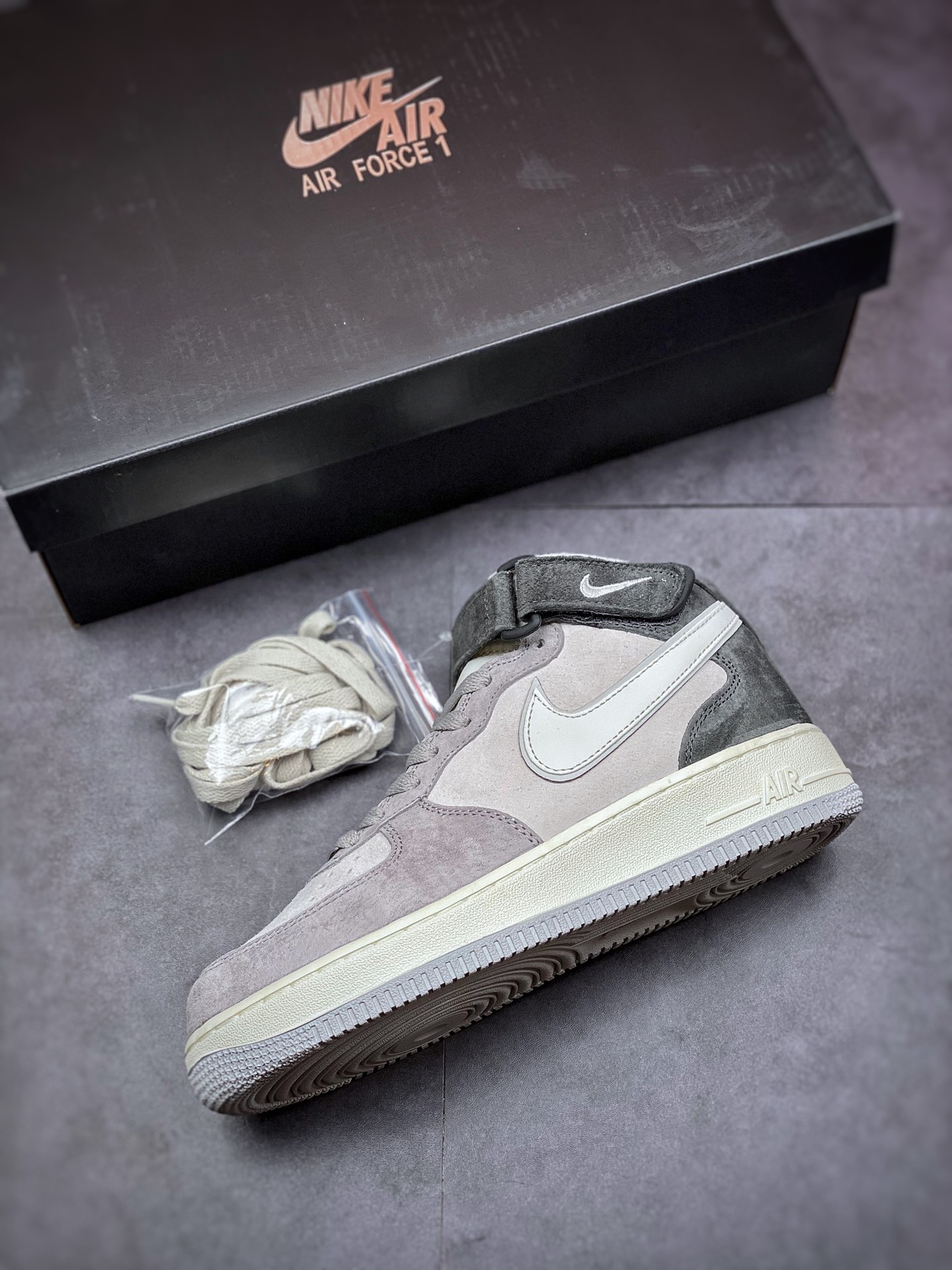 260 Nike Air Force 1 Low 07 米灰黑拼接DG9158-616