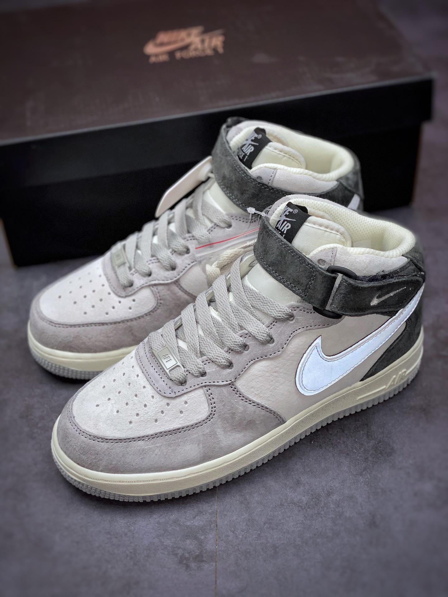 260 Nike Air Force 1 Low 07 米灰黑拼接DG9158-616