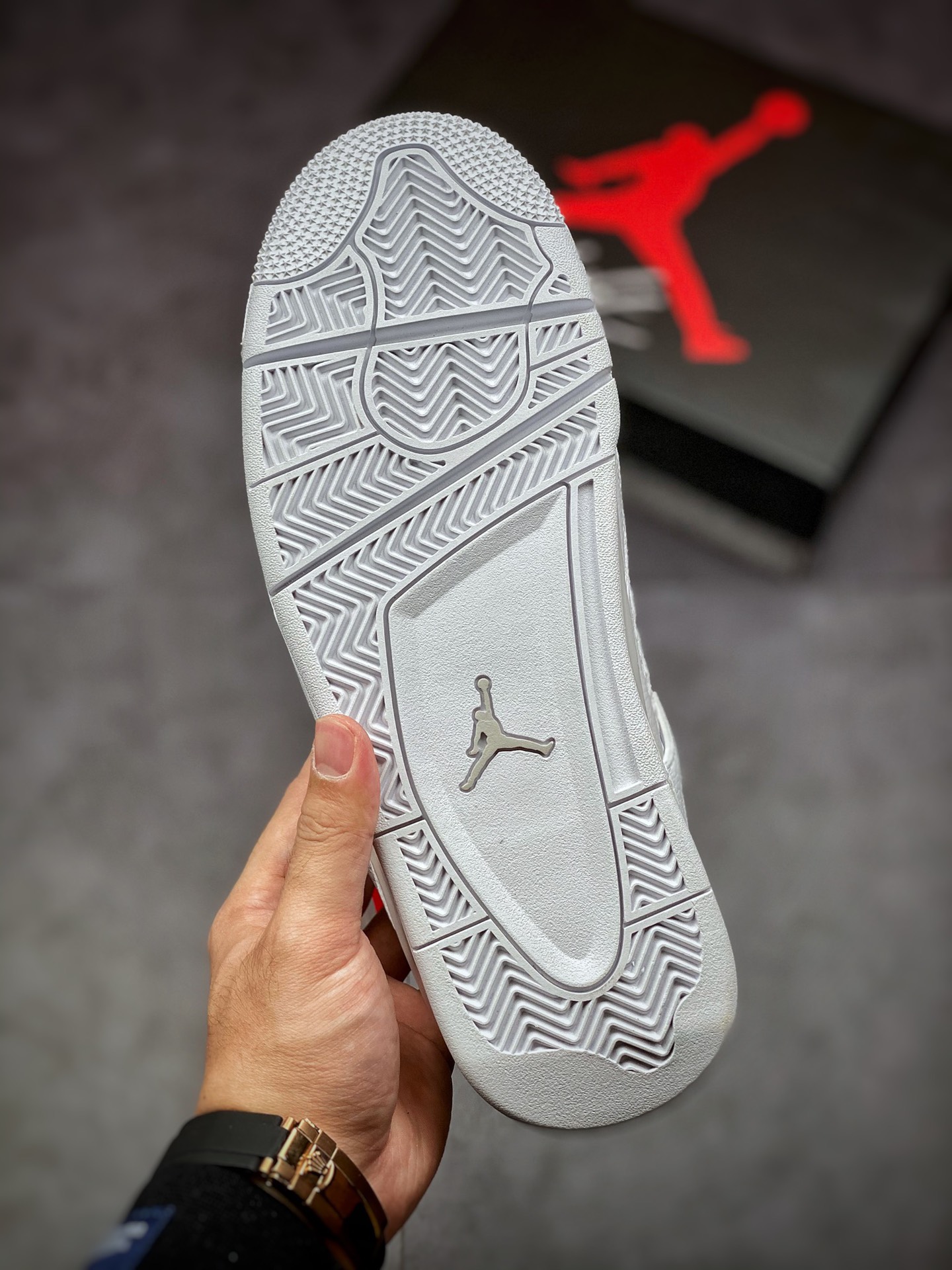 300 Air Jordan 4 Pure Money 银扣全白 原纸板开发 308497-100
