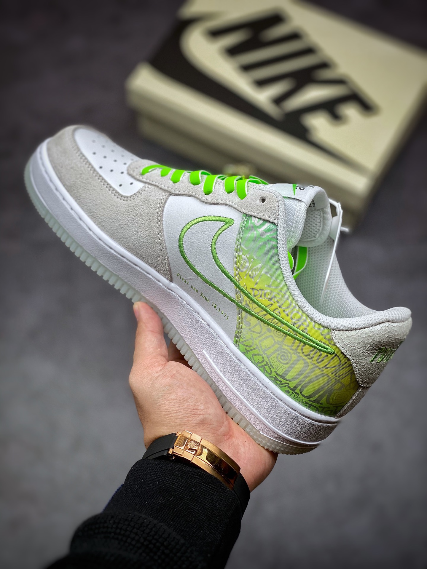 240 Nike Air Force 1 Low 07 灰绿金扣50周年 DA8302-555
