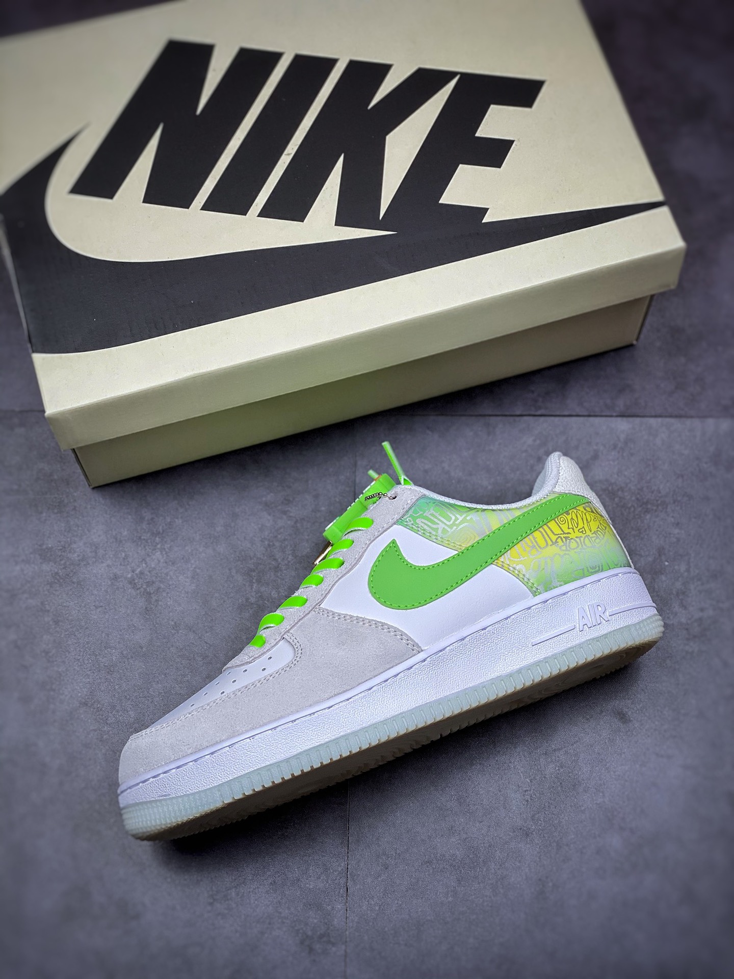 240 Nike Air Force 1 Low 07 灰绿金扣50周年 DA8302-555