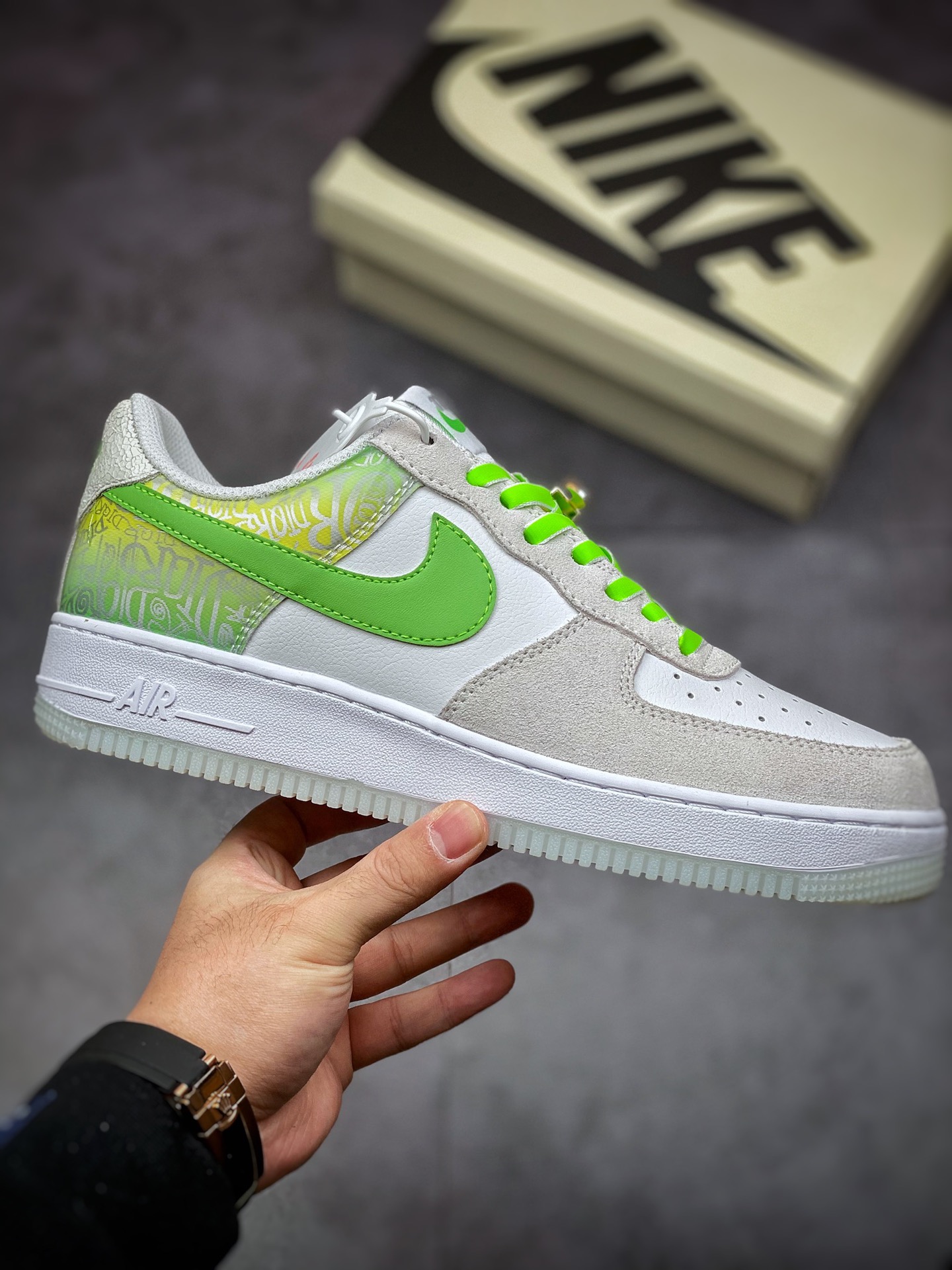 240 Nike Air Force 1 Low 07 灰绿金扣50周年 DA8302-555