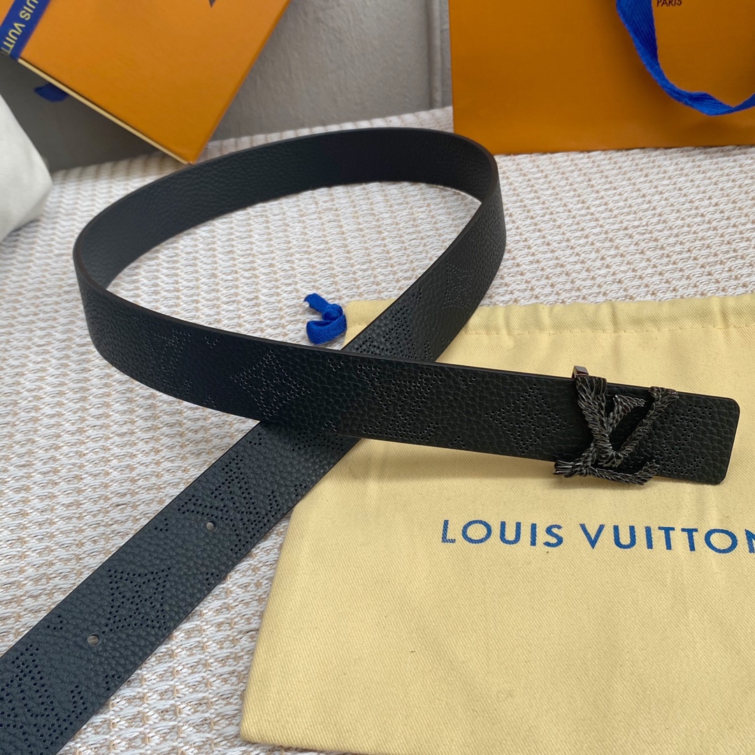 Louis Vuitton Belts Women Calfskin Cowhide