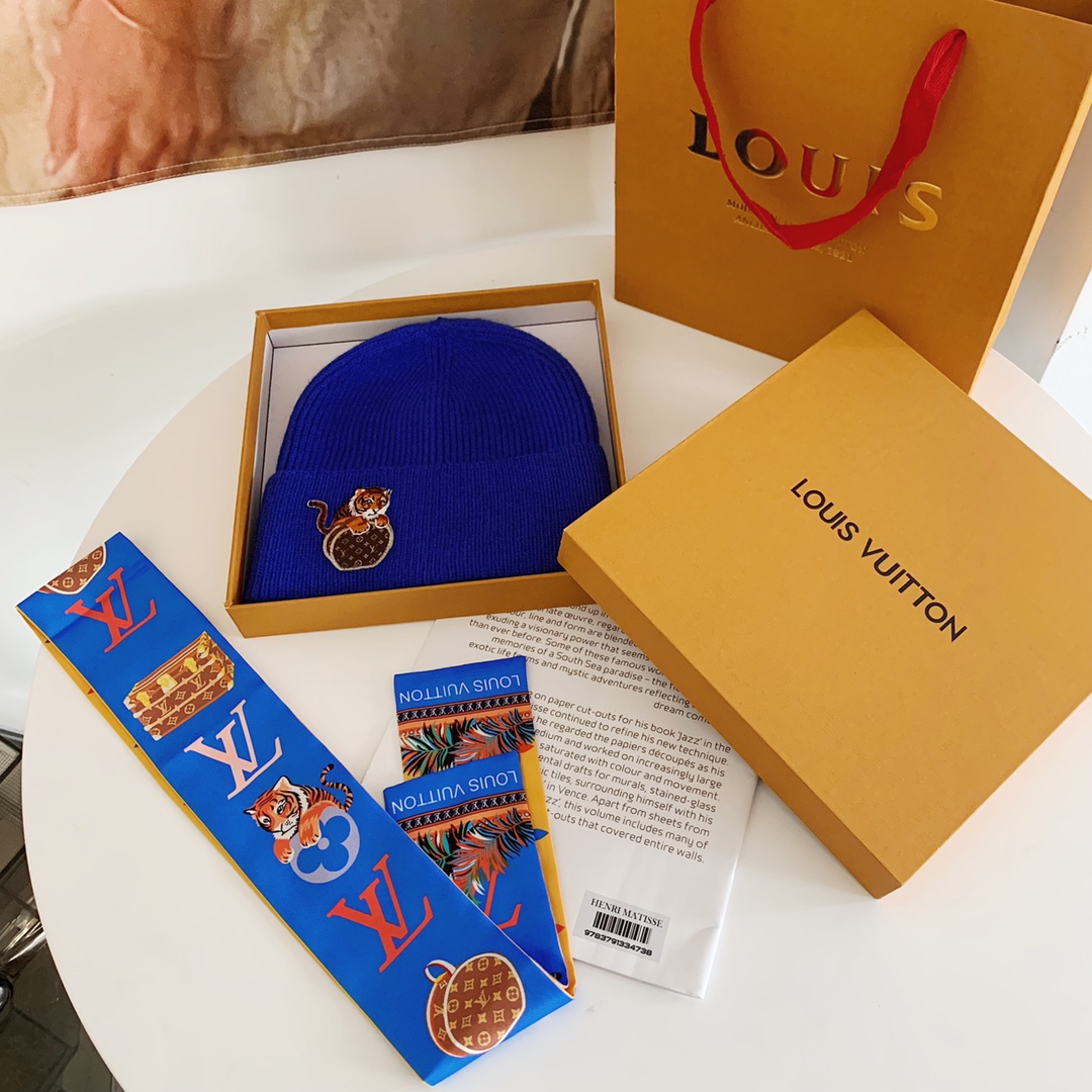 Louis Vuitton Haute Couture Haute Couture Artisanal Silk Scarf Shawl Ref 2