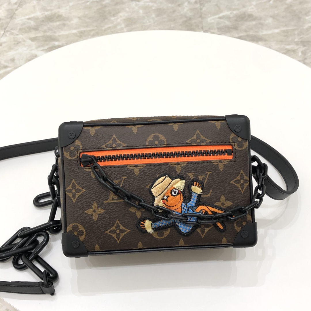 Louis Vuitton LV Soft Trunk Crossbody & Shoulder Bags AAA Replica Designer
 Chains