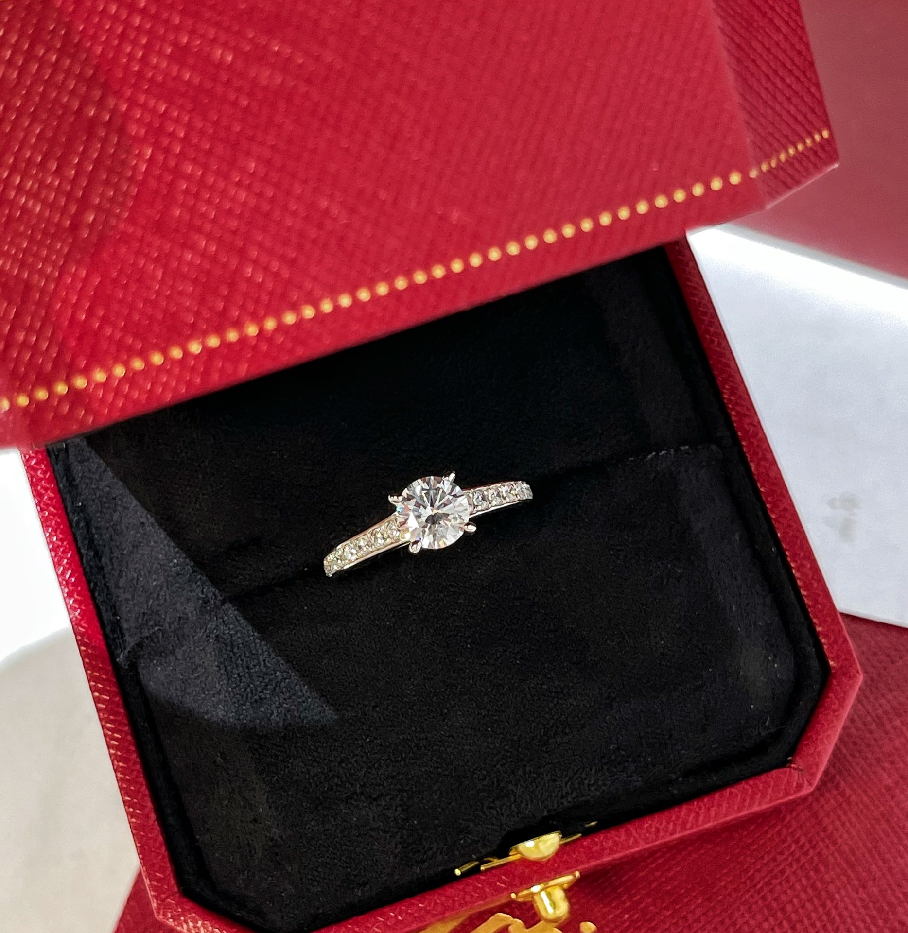 卡地亚Cartier 1895订婚钻戒 戒指