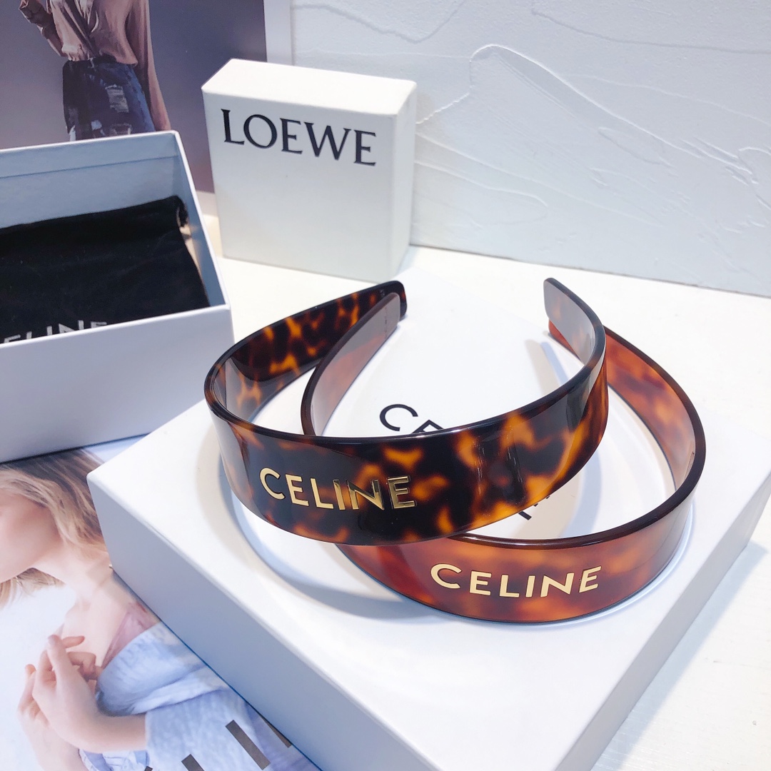  上新✨✨✨celine塞林）
新款👏celine塞林发箍
对版11高品质 Lisa明星同款 进品板材
