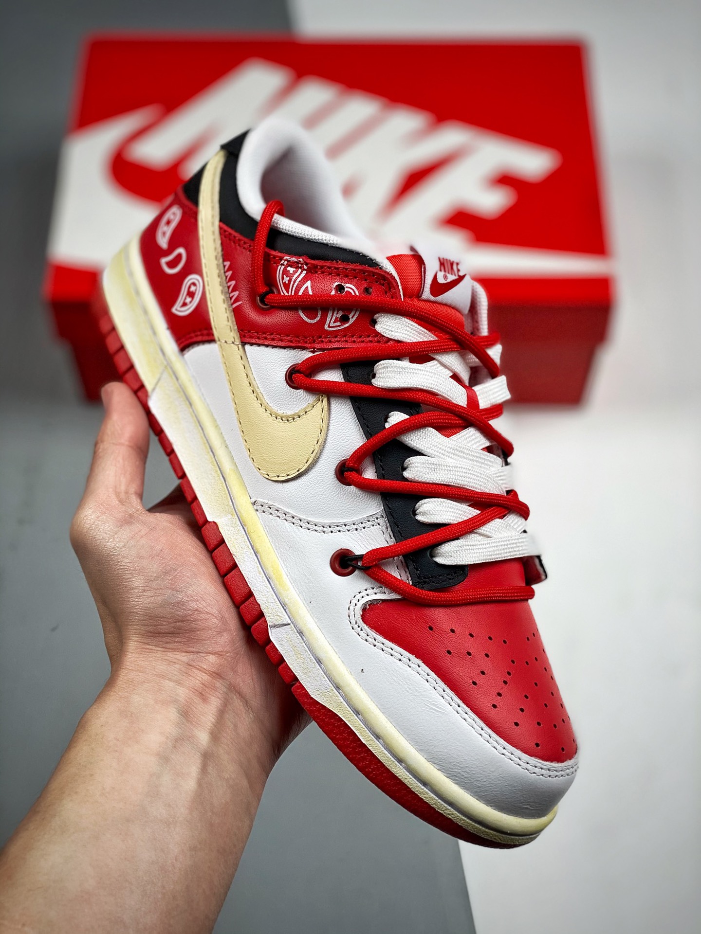 Nike Dunk Low Scrap "Patrón de cachemira" Tema personalizado Envejecido compuesto Empalmado Monstruo de costura Materia…