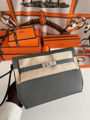High Quality Designer Replica Hermes Kelly Handbags Clutches & Pouch Bags Crossbody & Shoulder Bags Almond Green Apricot Color Sewing Unisex Epsom