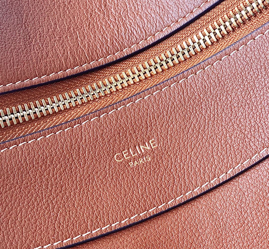 CELINE赛琳纯色牛皮手袋197443