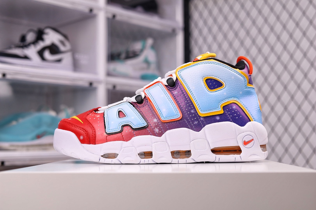 H5 Air More Uptempo 大AIR皮蓬复古篮球鞋 Air More Uptempo 英雄联盟主题定制 暮光星灵佐伊 红蓝星空渐变 大Air 皮蓬经典高街百搭篮球鞋系列 斯科特.皮蓬的战靴