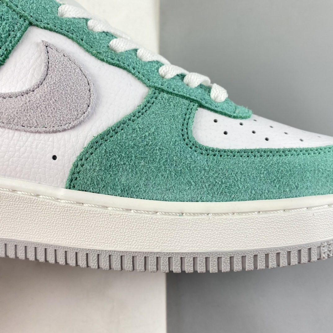 P240 NIKE Air Force 1’07 Low 浅绿麂皮拼接 空军一号低帮休闲板鞋 BQ8988-102
