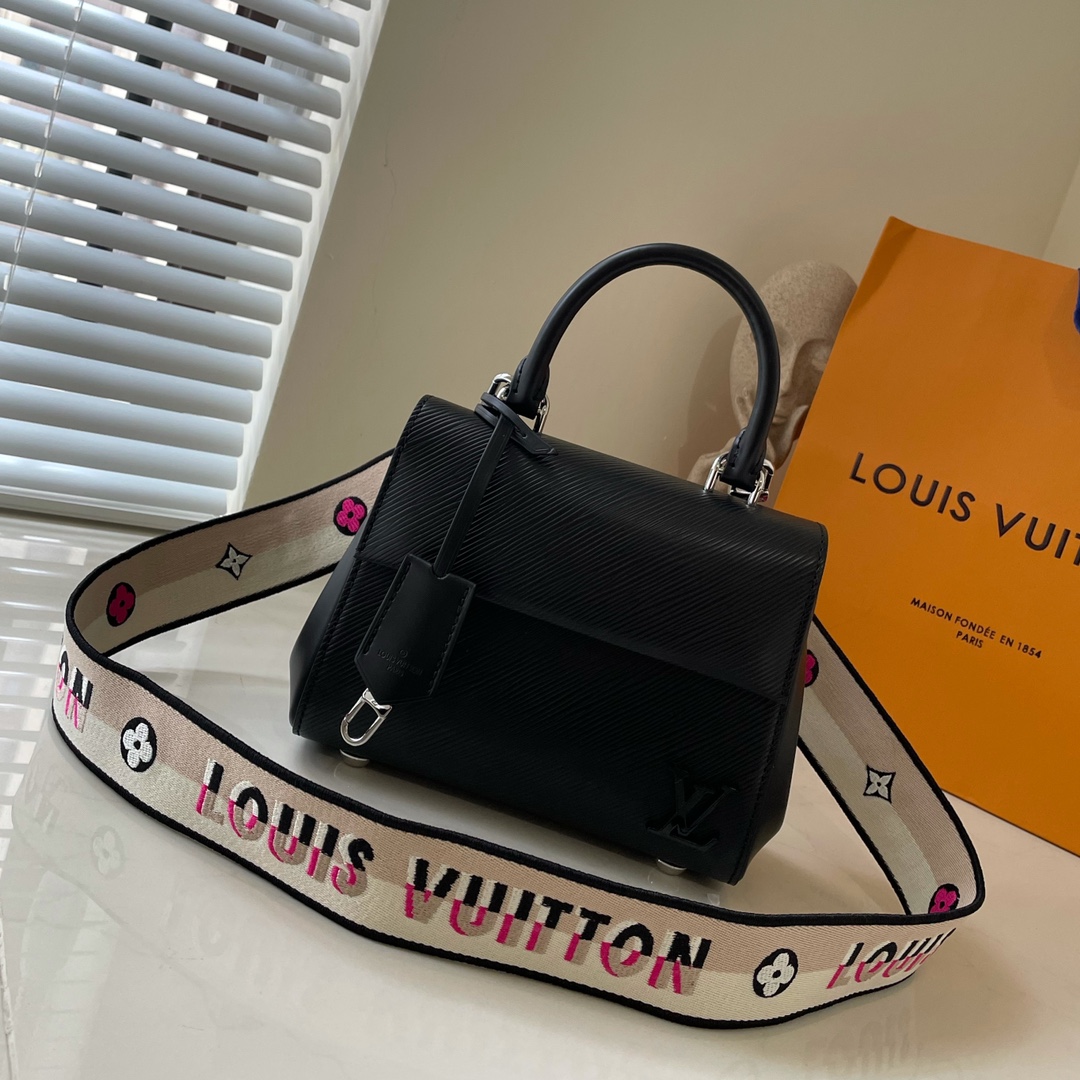 1:1 Clone
 Louis Vuitton LV Cluny Bags Handbags High Quality Perfect
 Black Epi Resin Mini M58931