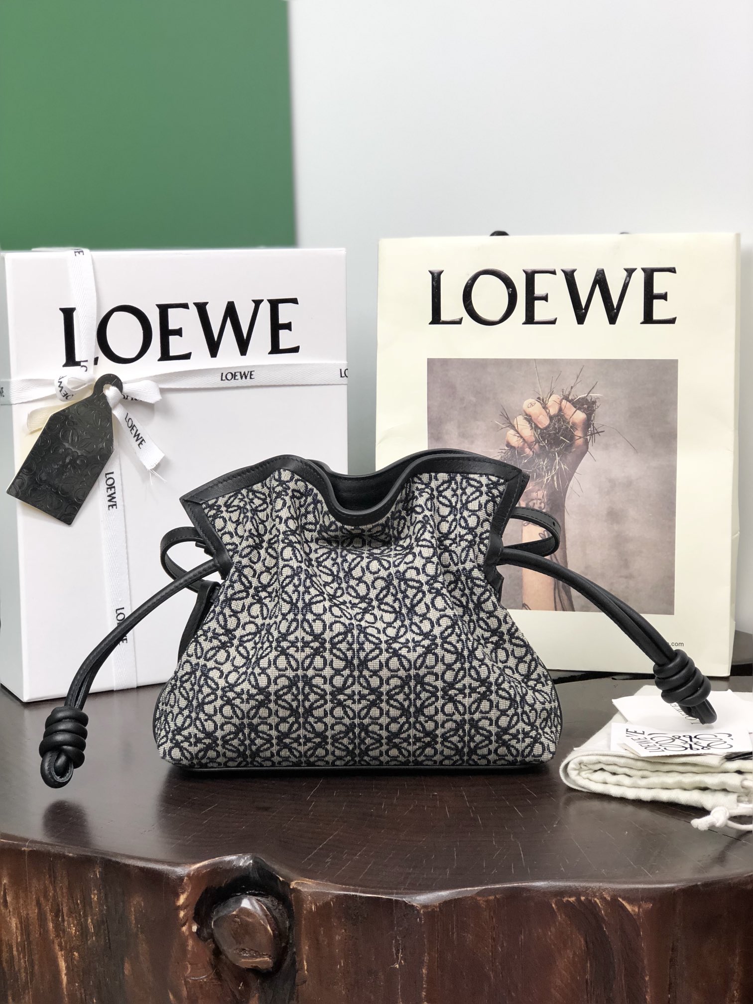 LOEWE Flamenco Clutch міні-сумка 22.5 - топ-якасць