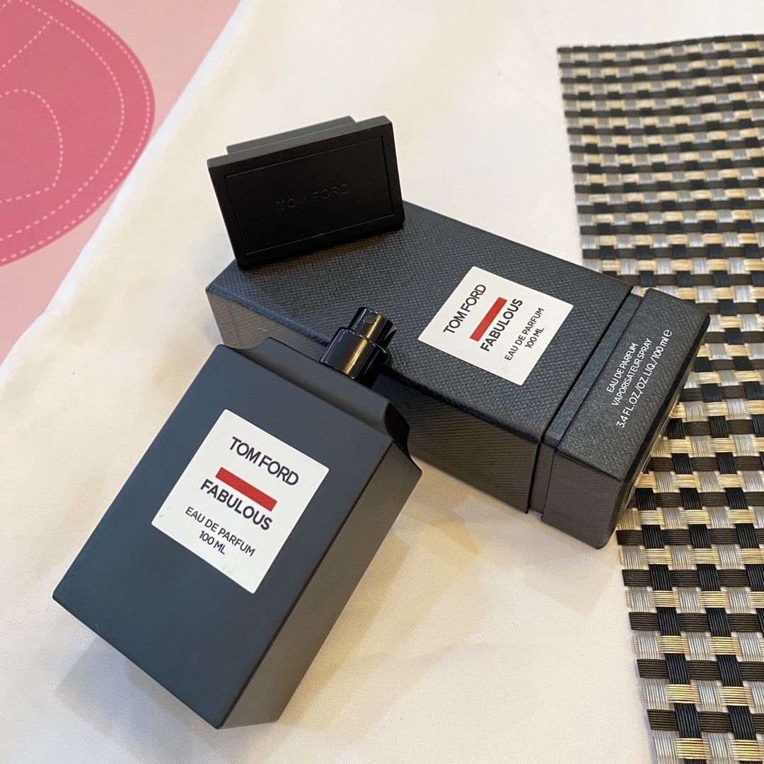 MiniCost Perfume 4