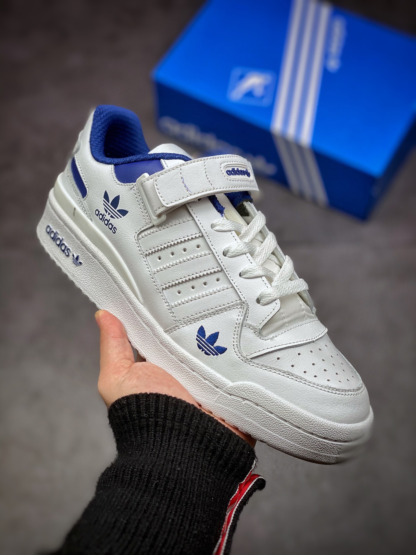 Adidas Originals Forum Low white and blue classic Velcro retro board shoes men and women trend top layer leather casual shoes HO1673