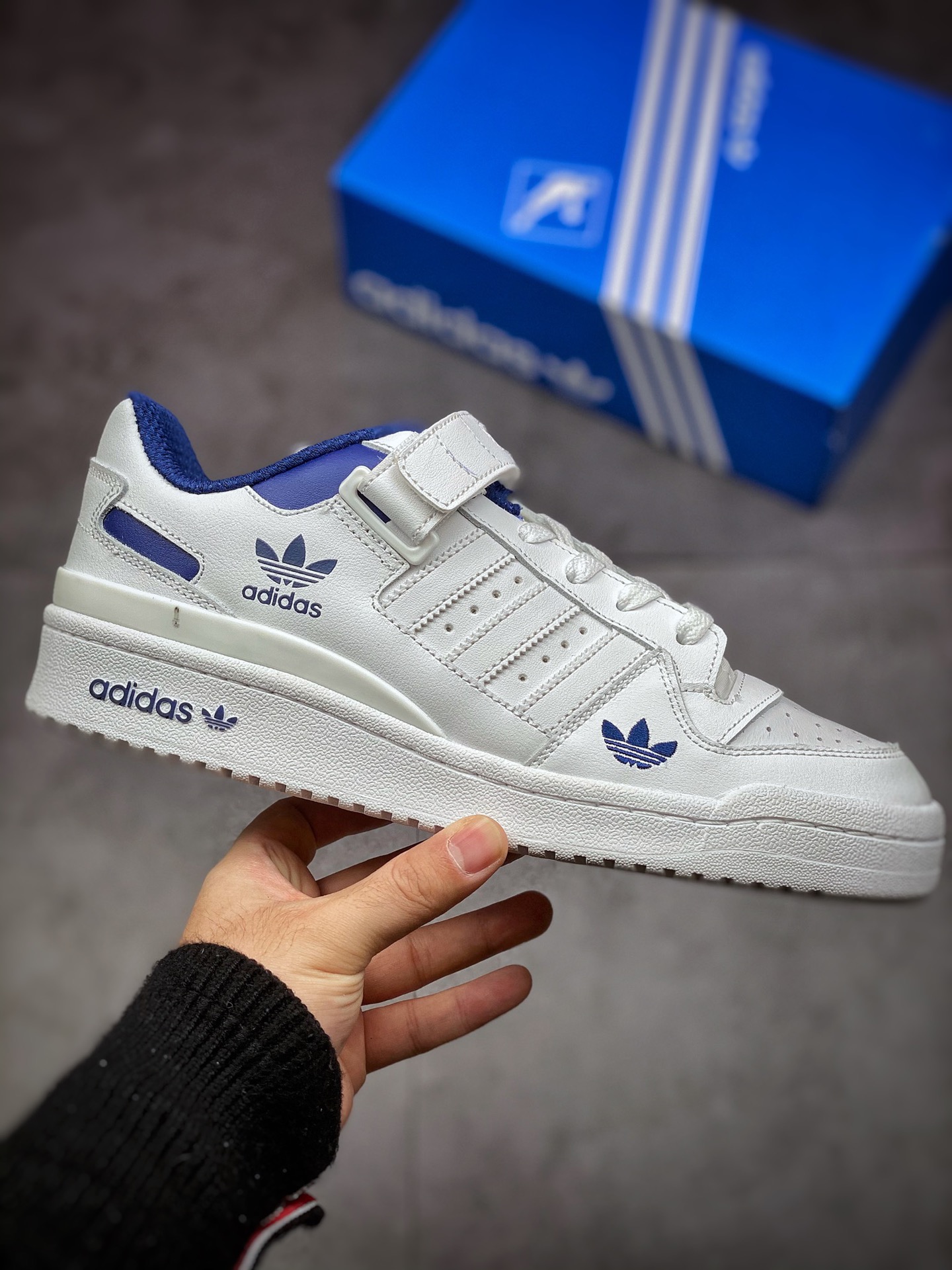 Adidas Originals Forum Low white and blue classic Velcro retro board shoes men and women trend top layer leather casual shoes HO1673