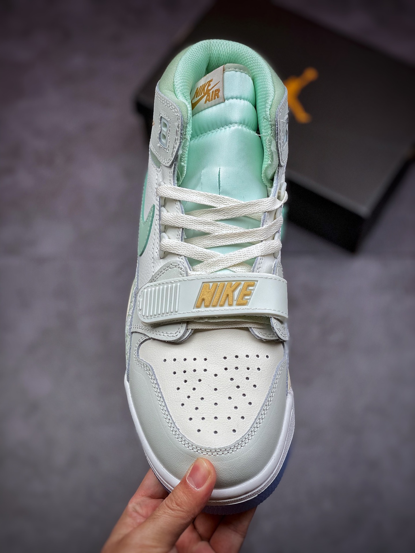 220 Air Jordan Legacy 312 薄荷绿 虎年 DR8456-131