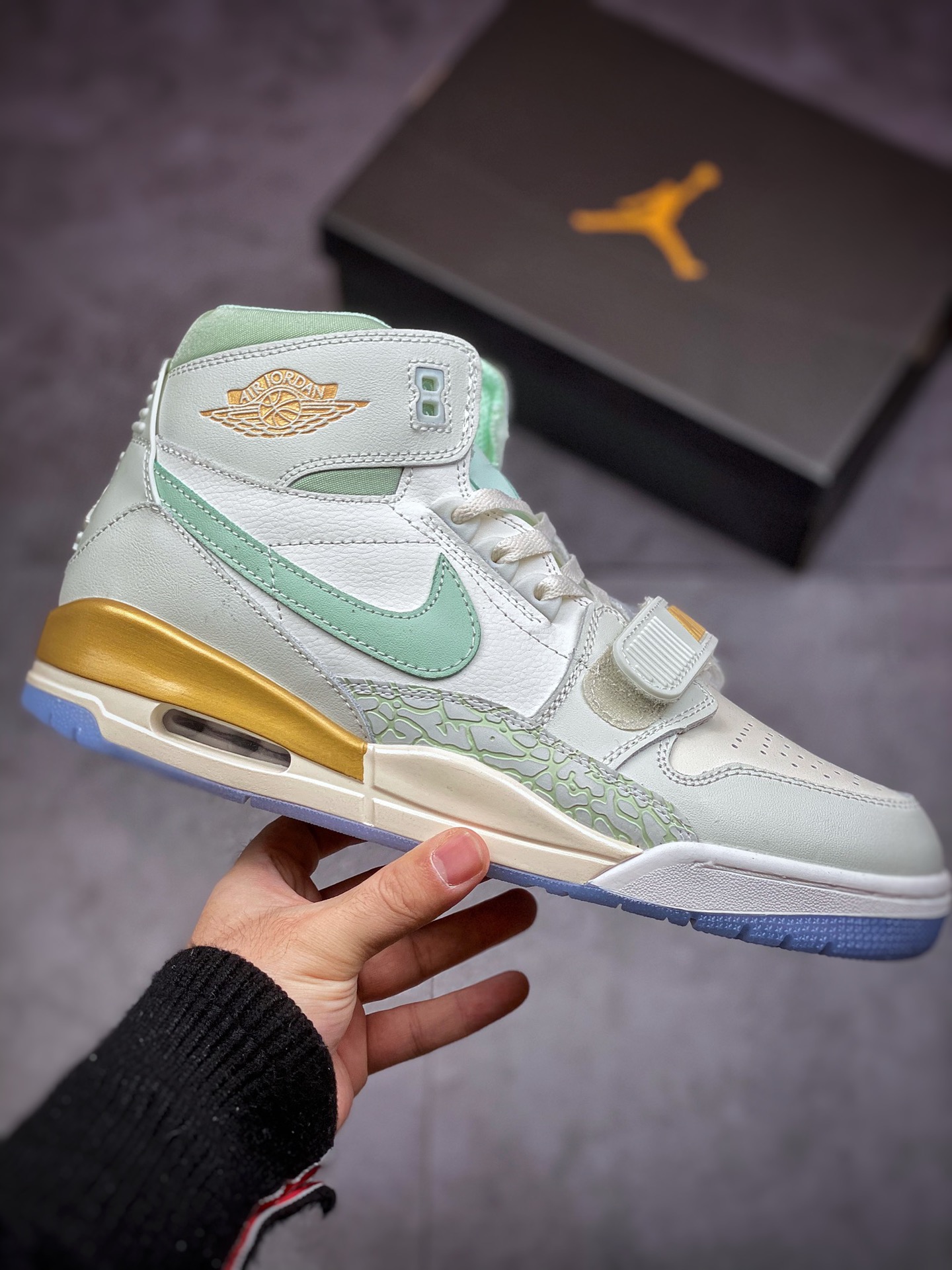 220 Air Jordan Legacy 312 薄荷绿 虎年 DR8456-131