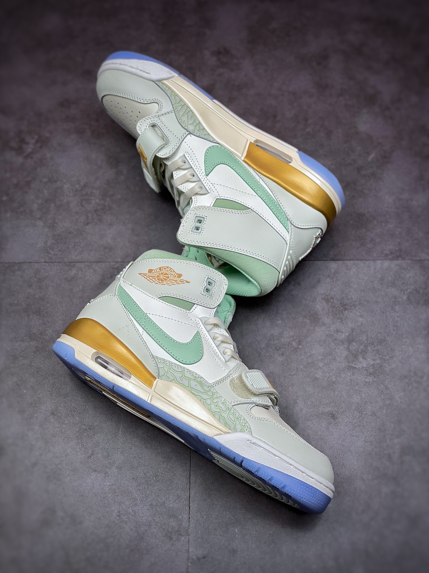 220 Air Jordan Legacy 312 薄荷绿 虎年 DR8456-131