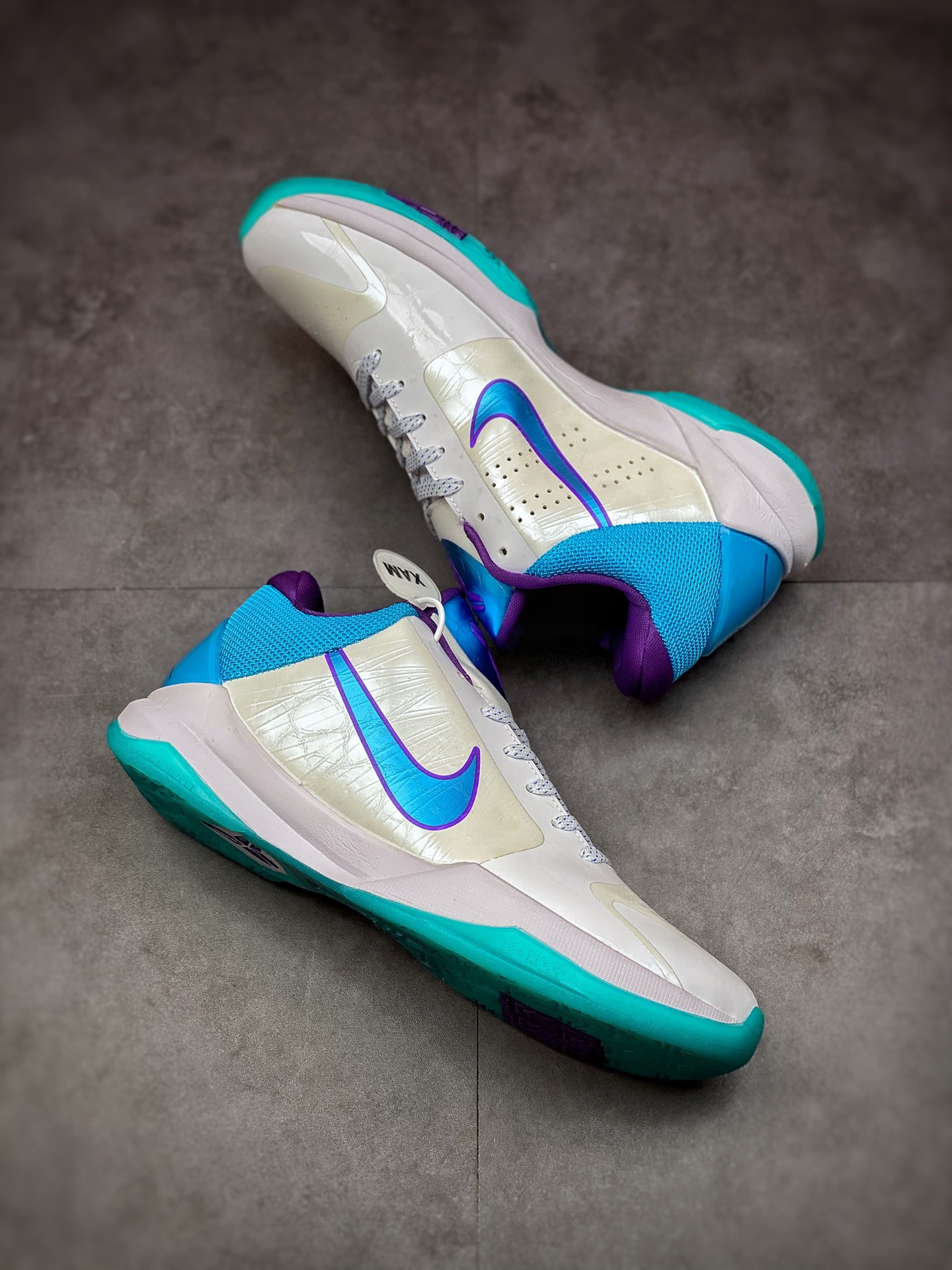 270 总决赛主场配色，耐克Nike Zoom Kobe ZK5”Chaos”科比5代 386429-100