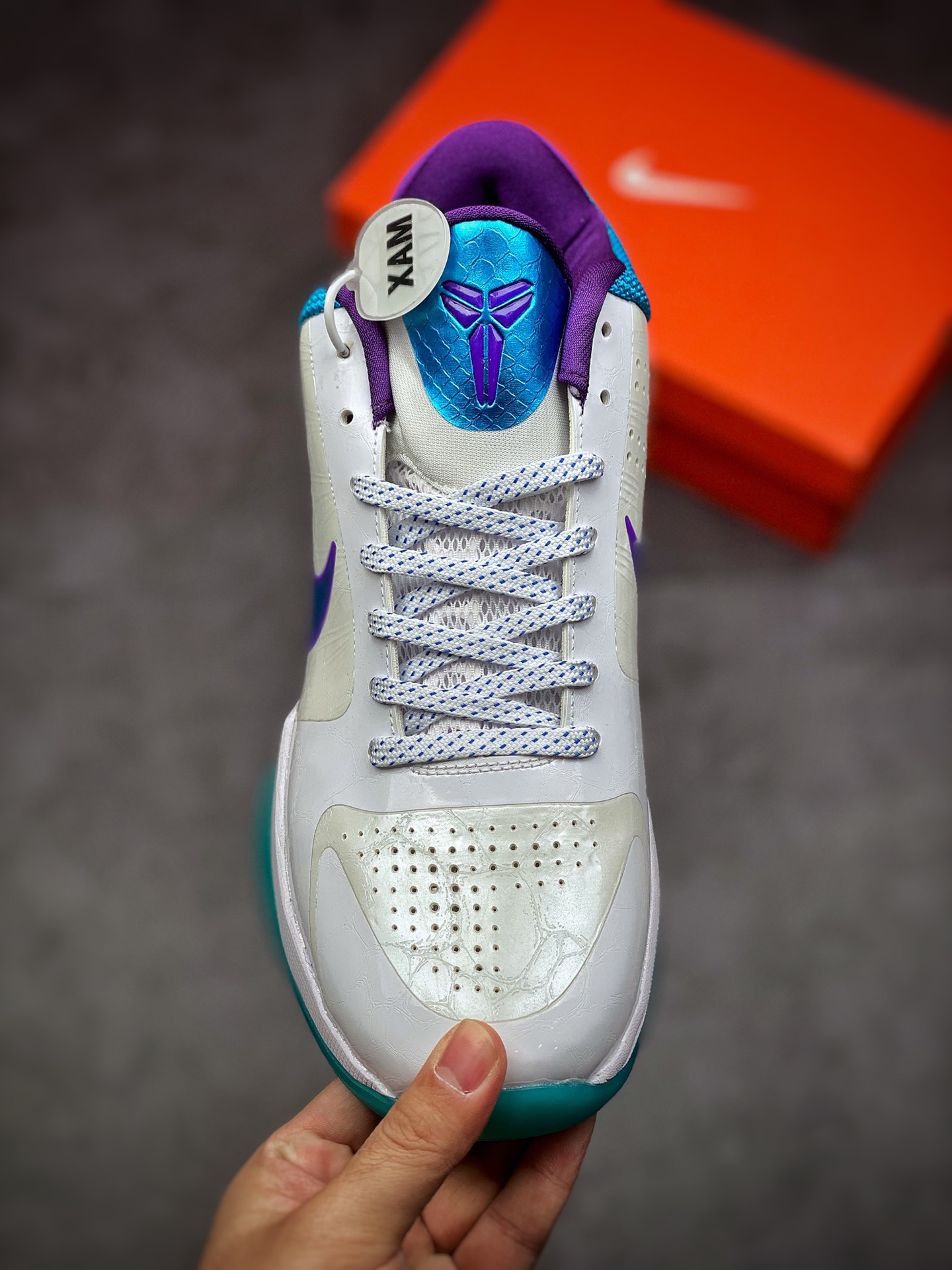 270 总决赛主场配色，耐克Nike Zoom Kobe ZK5”Chaos”科比5代 386429-100