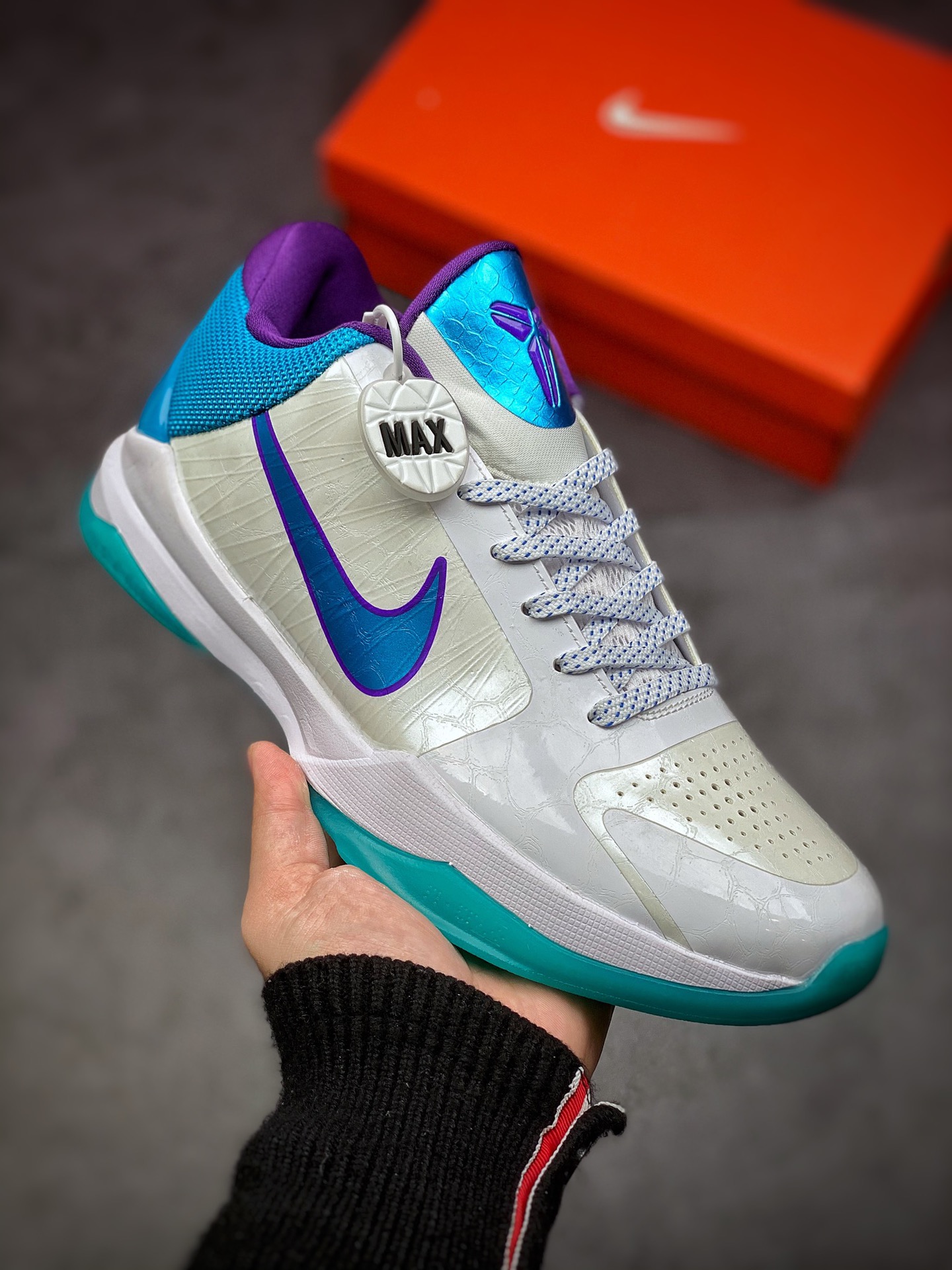 270 总决赛主场配色，耐克Nike Zoom Kobe ZK5”Chaos”科比5代 386429-100