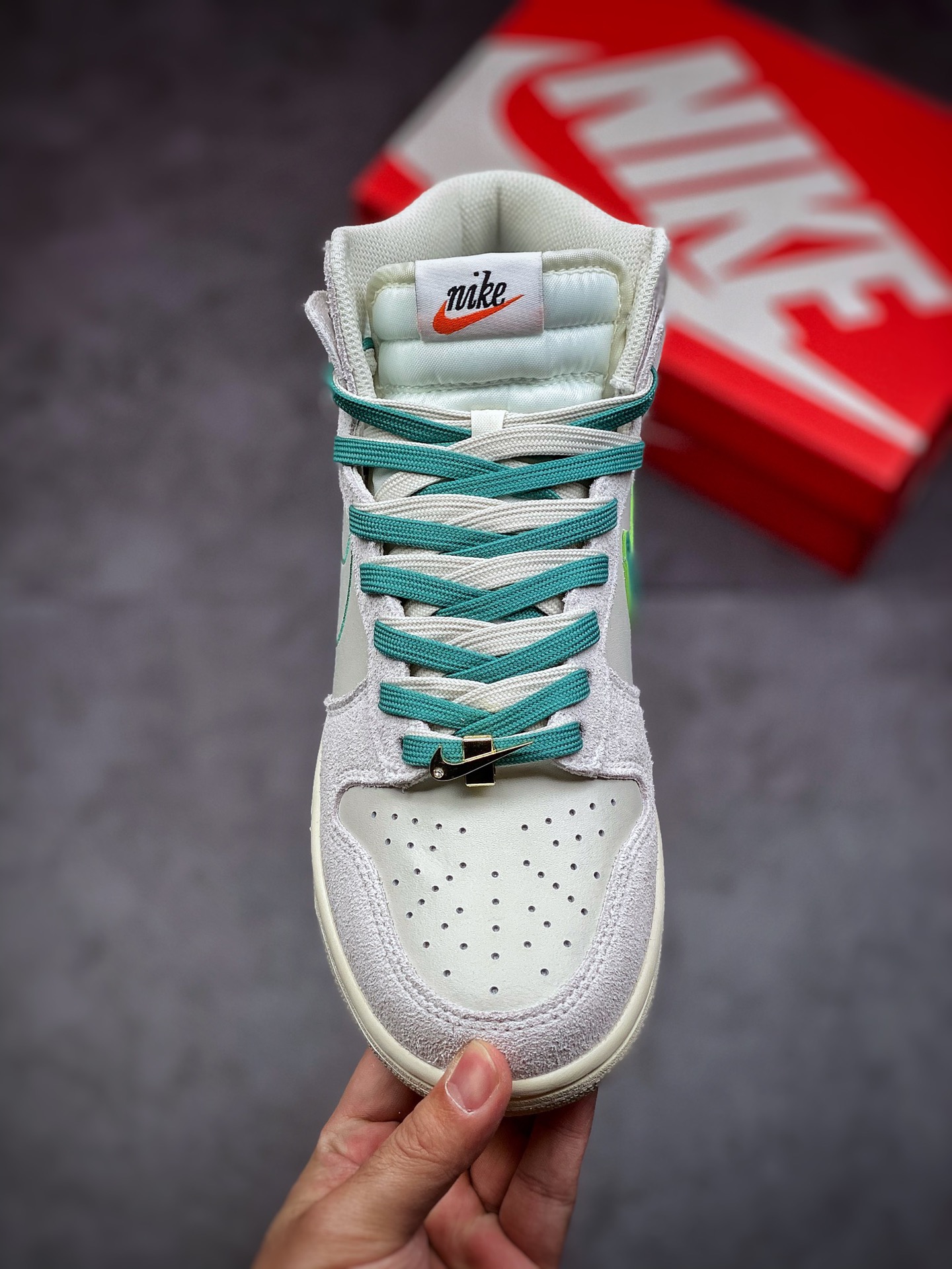 280 NIKE Dunk SB High “Invert Celtics” 白绿金扣 DD0733-001
