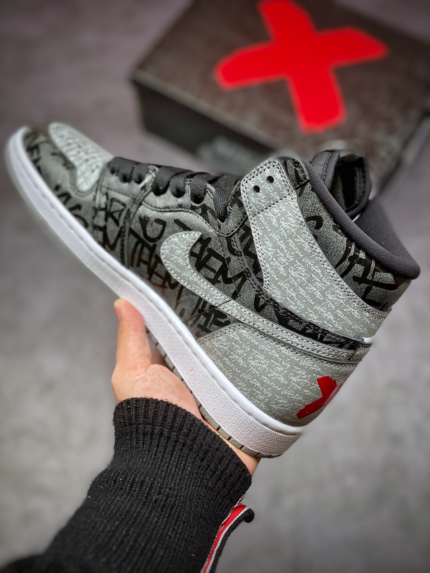 380 Air Jordan 1 Retro High OG 灰黑 叛逆 555088-036