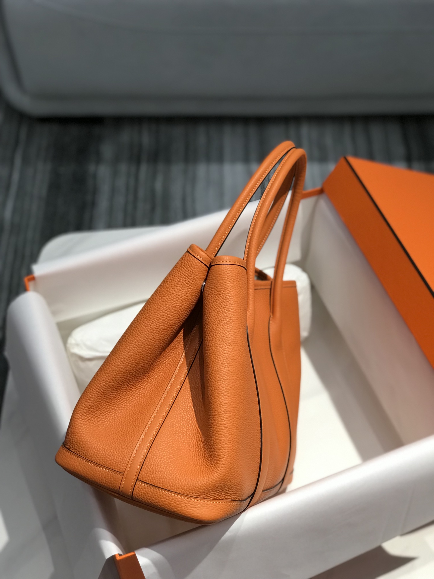 Hermès Garden Party 36 Handbag Orange Leather Tote with Snap Closure 3 i1642120106 2930 2