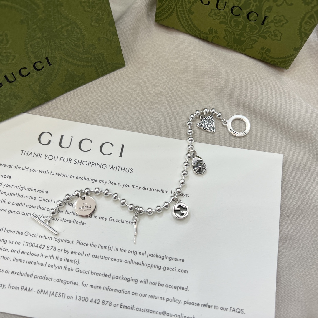 NO:359839,GUCCI Gucci 925 sterling silver double G armor small nail hat round brand pendant bracelet size 17cm 18cm 19cm 20cm, Gucci bracelet, gucci, gucci, bracelet, pure silver, hats19860909GUCCI古驰925纯银双G盔甲小钉帽子圆牌吊坠手链 尺寸17cm 18cm 19cm 20cm,古驰手链,gucci,gucci,bracelet,pure silver,hats,Jewelry