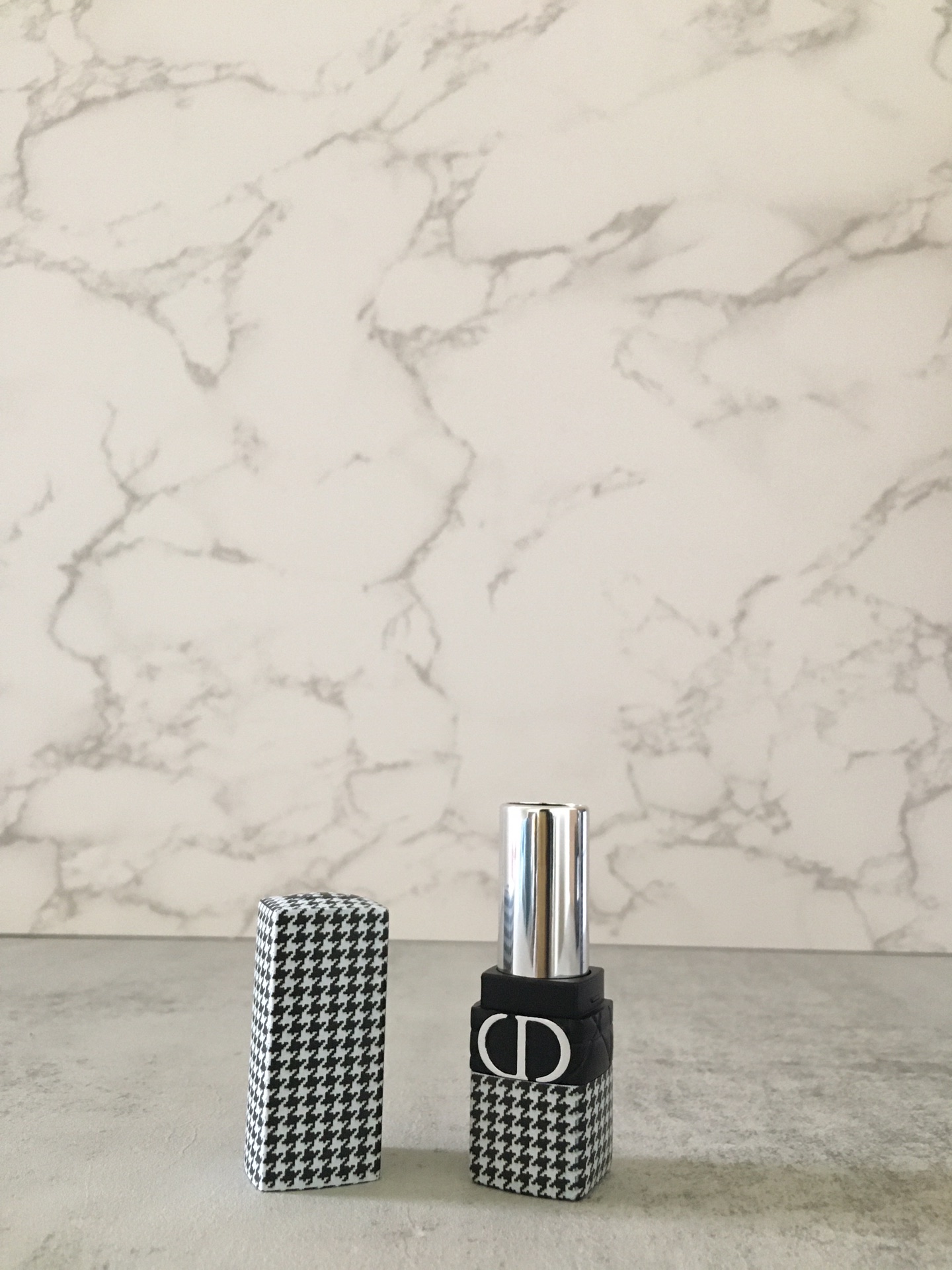 Dior Rouge 720 Icone Limited Edition Houndstooth Lipstick - Velvet Finish 4 i1642137095 2110 2