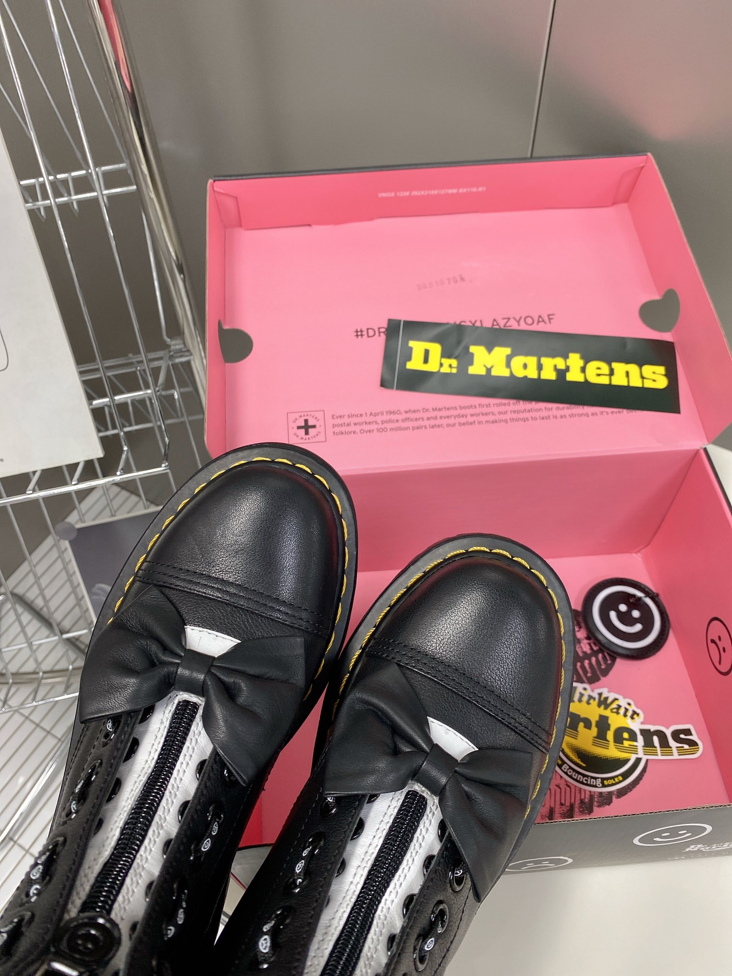 Dr. Martens x Lazy Oaf Collaboration for Spring/Summer 2022: Key Details - 图片 6