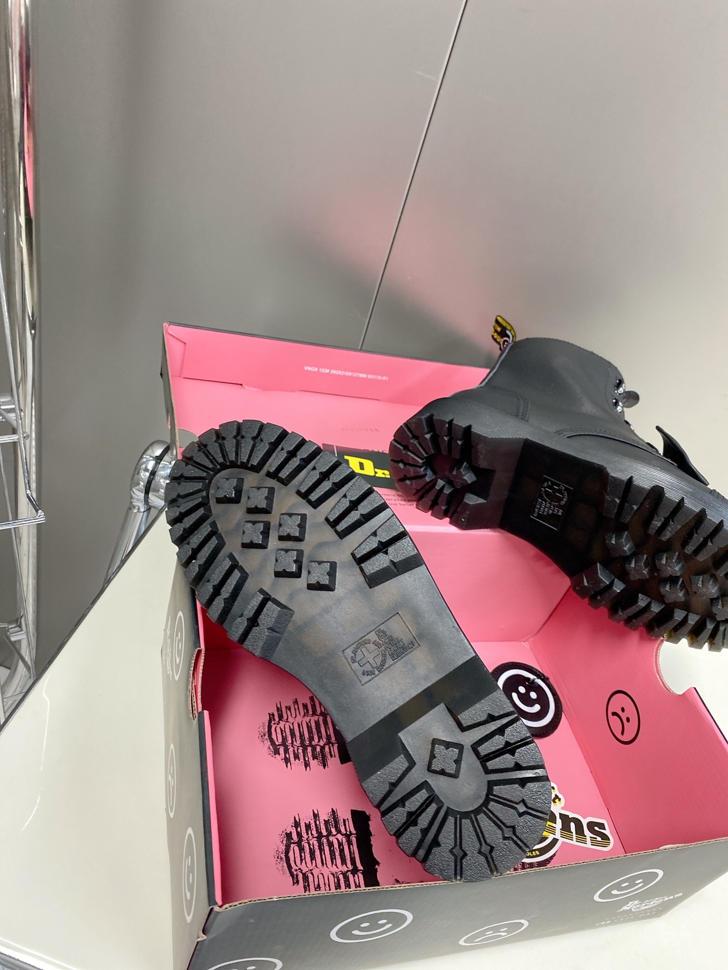 Dr. Martens x Lazy Oaf Collaboration for Spring/Summer 2022: Key Details - 图片 9