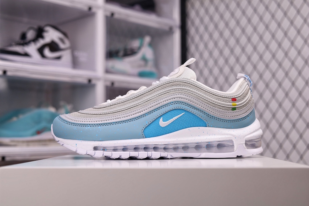 H0 Nike Air Max 97 新配色3M原装批次子弹拆解原鞋开发 打造全市场最强版本子弹 这里只对比原鞋原厂TPU反光材料 市场首家原模原气垫 拒绝套用公底原档案Swoosh电绣 卡色匹配原版。官方