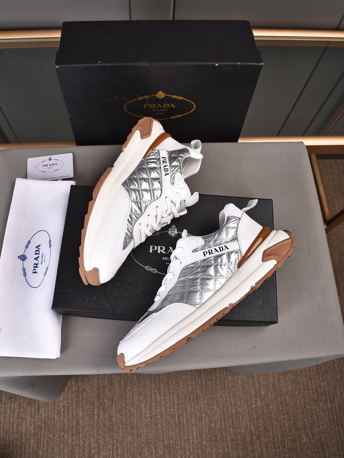 [Rose][Rose]pp250 2022 modelos explosivos [PRADA Prada] Milán, Italia - top hombres zapatos casuales