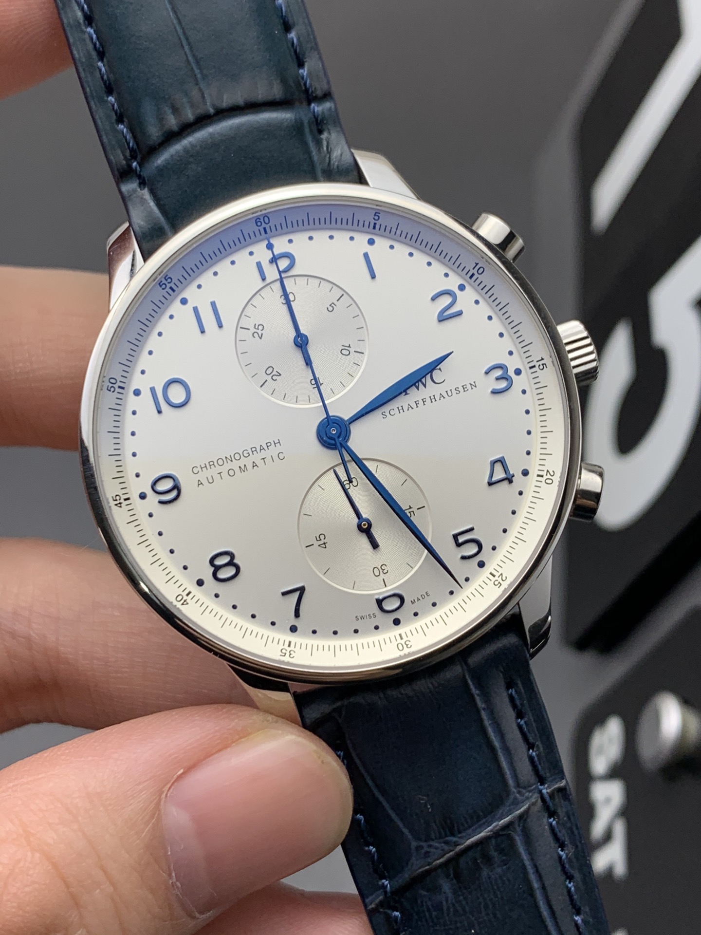 IWC 白面蓝针葡计