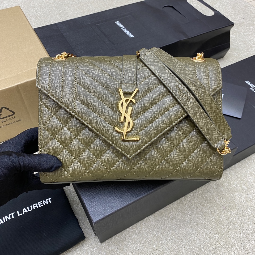 Saint Laurent 橄榄绿球纹/金链𝑬𝒏𝒗𝒆𝒍𝒐𝒑𝒆中号粒面压花绗缝真皮信封包 就是永恒